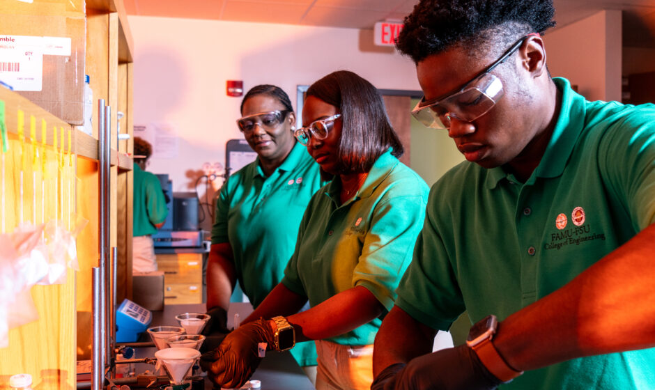 Natalie Arnett,Ph.D., an associate professor with a joint appointment in the FAMU- FSU College of Engineering and the College of Science and Technology, with students in her research lab.