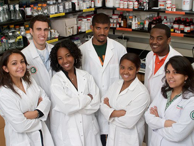 FAMU Pharmacy Students